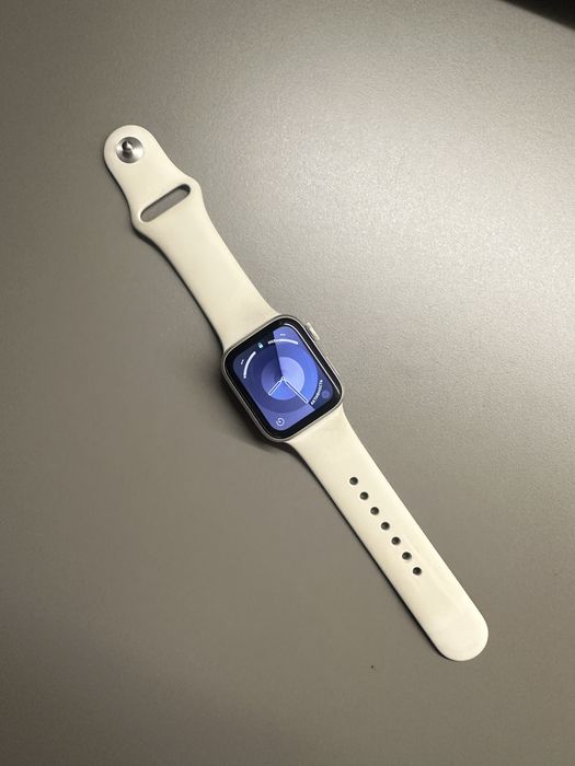 Apple Watch SE 2 40mm GPS, идеальное состояние