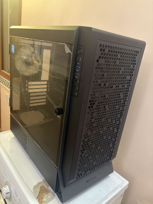 Therlmaltake cares корпус