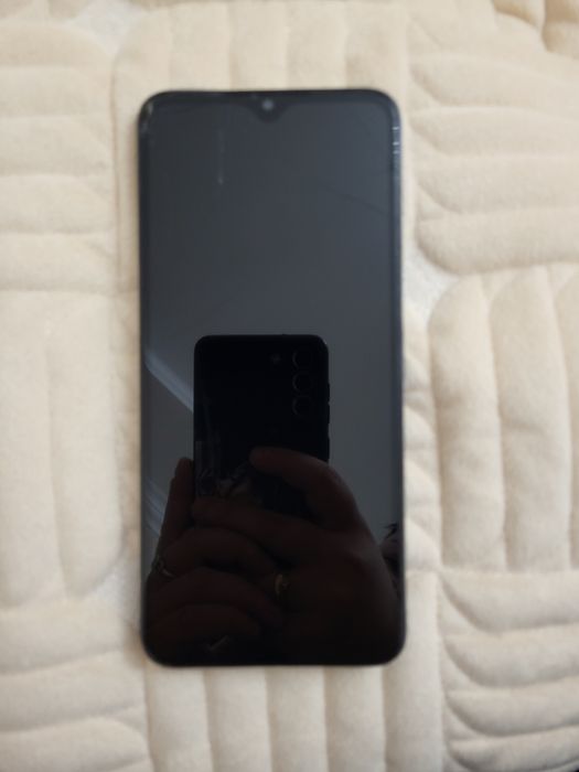 Продам телефон  Tecno Spark 9 Pro