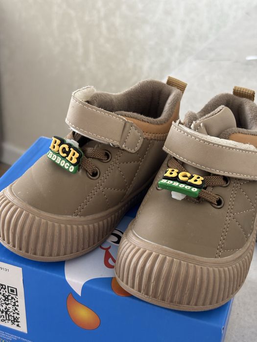 Теплые кроссовки на весну