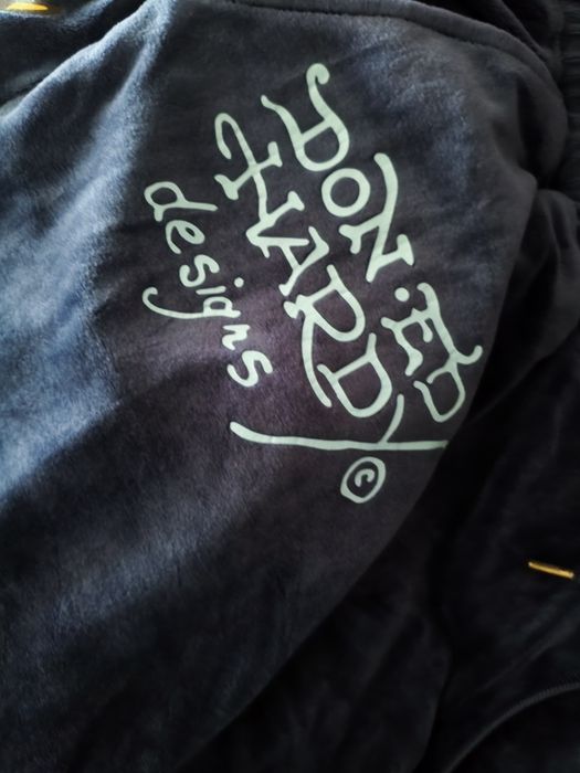 Костюм от Ed Hardy