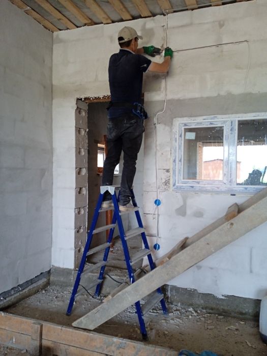 Услуги электрика квалифицированного со стажем.Трансформатор.Домофон.Ви ...