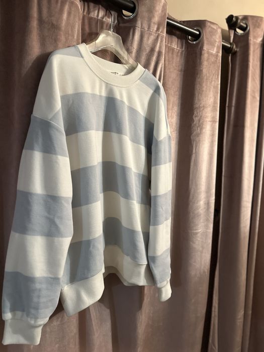 Мъжки суичър  Reserved