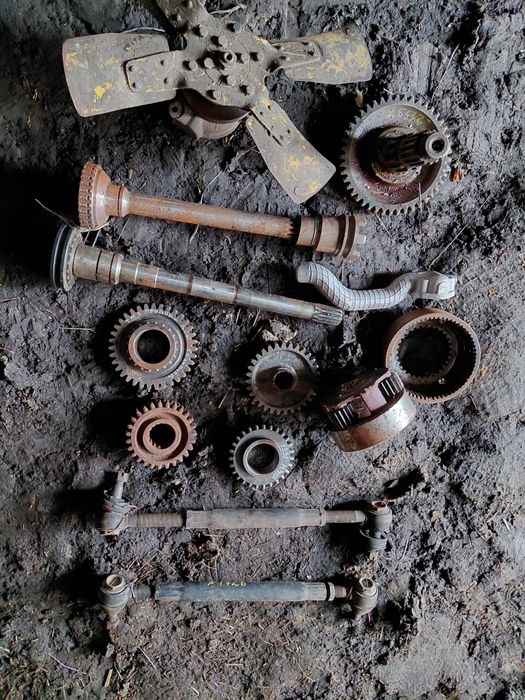 Продам запчасти на мтз 80.82