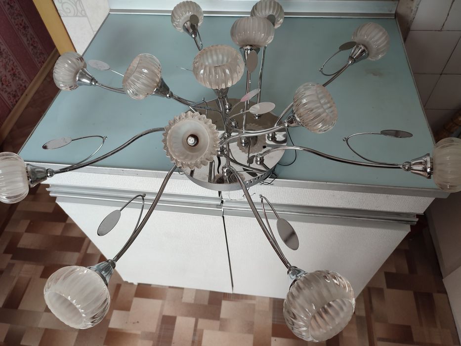 Продам светильники потолочные