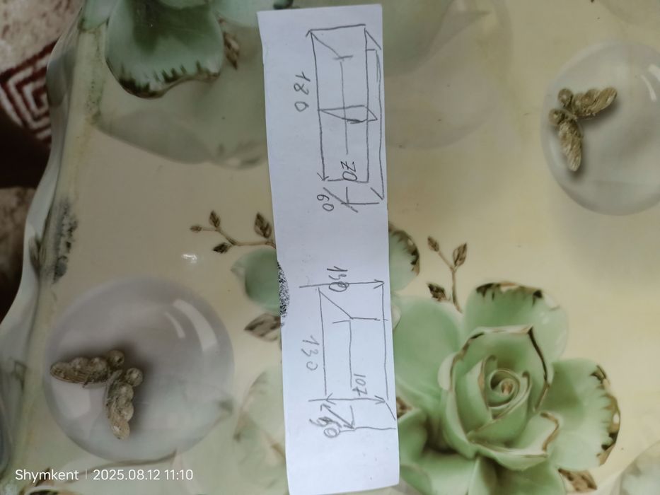 клетки ( мини вальеры) для попугаев и тд.