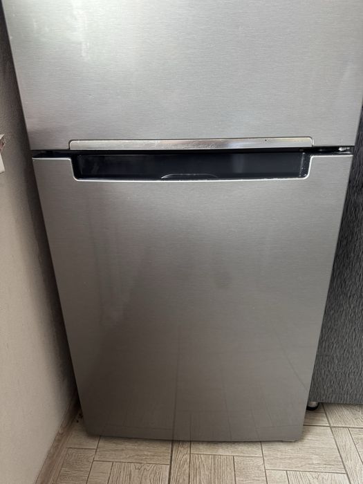 Продается холодильник samsung