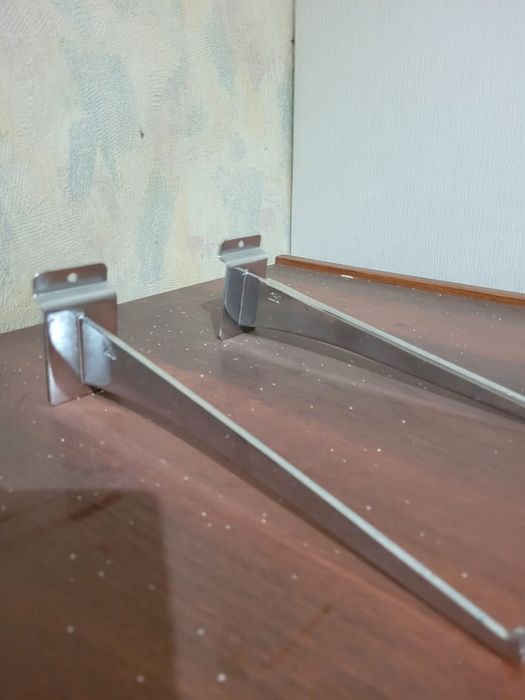 Крепления для полок