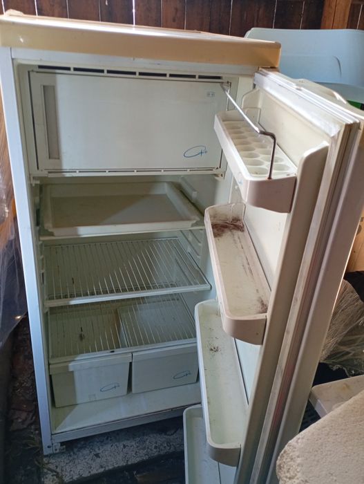 Продам холодильник