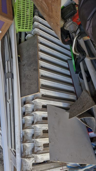 Продам чугунные батареи