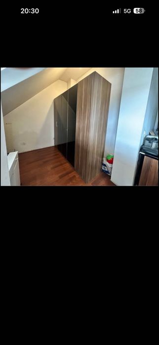 Гардероб много запазен;