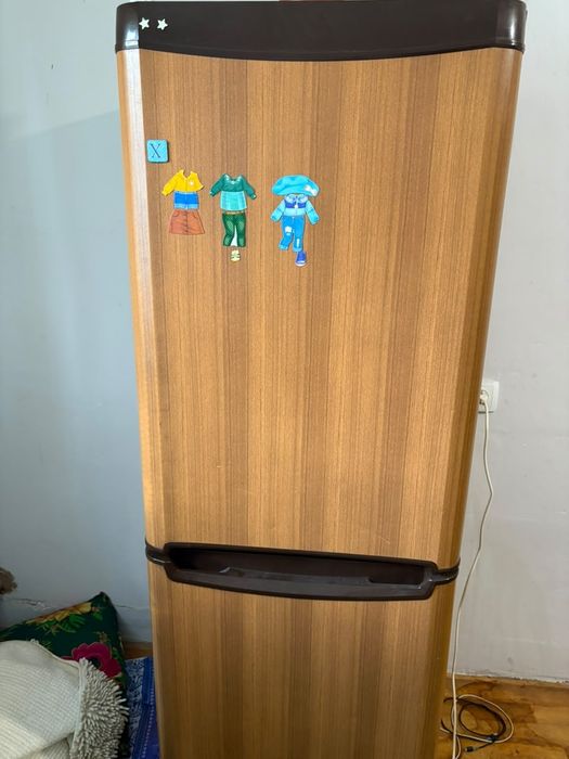 Продаеться отличный холодильник