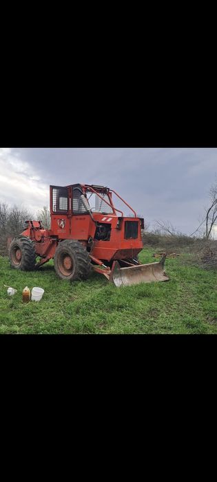 Vând 2 tafuri și combina sema cu motor iveco