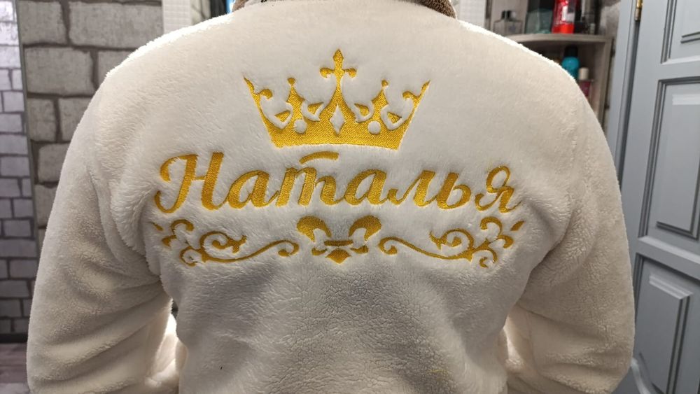 Вышивка на любых изделиях.