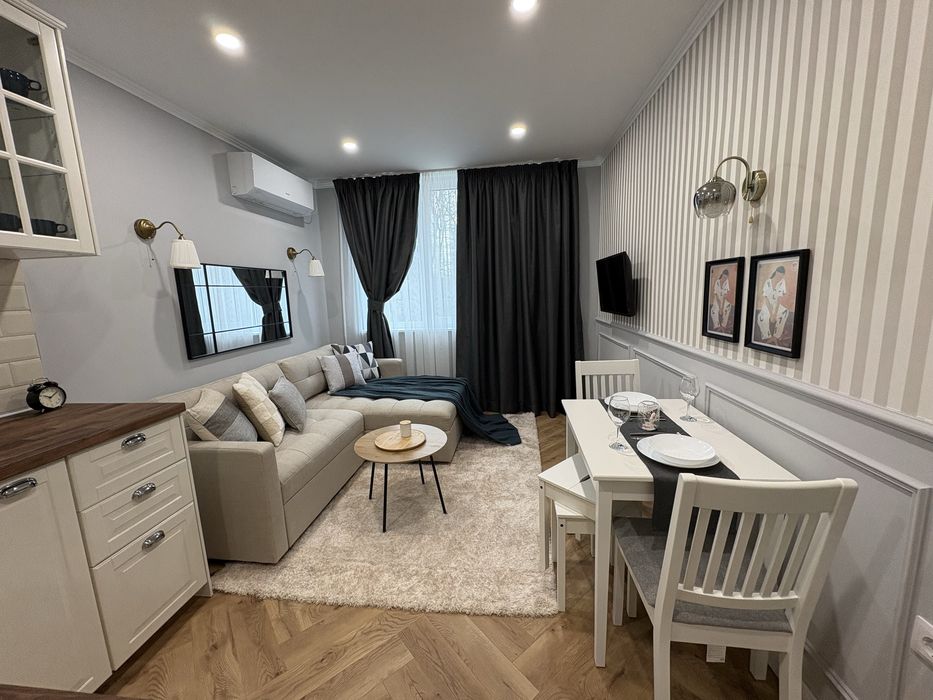 Velora Deluxe Apartment • Център • Паркинг