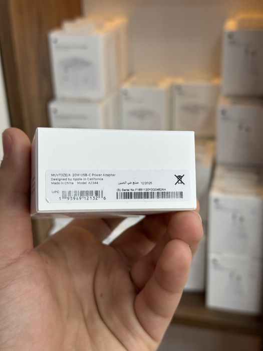 iPhone zaryadka Usa Apple 20W original zaryadnik USB-C tez zaryad