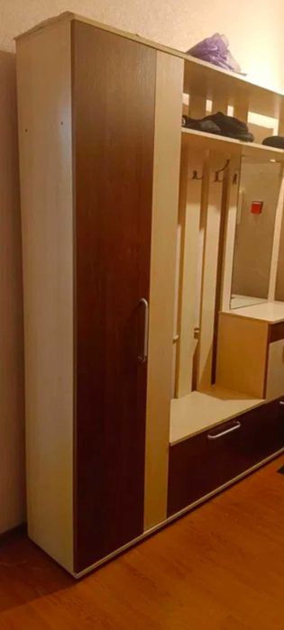 Продам очень срочно шкаф