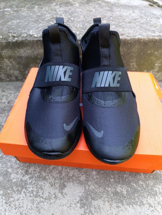 Дамски маратонки Nike