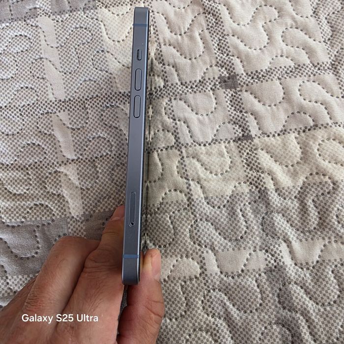 Продавам IPHONE 14