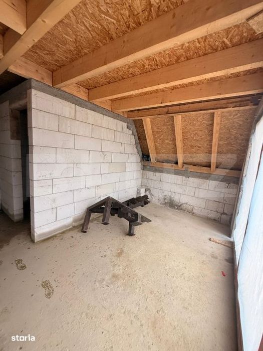 Cabana superba 303 mp, 9 dormitoare – Colibita, ideala pentru invest