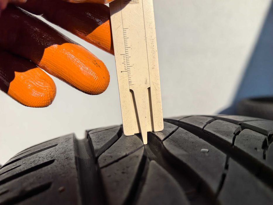 225/45/17 Бриджстоун ДОТ 2015 г