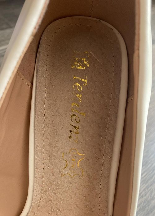 Дамски бели токчета