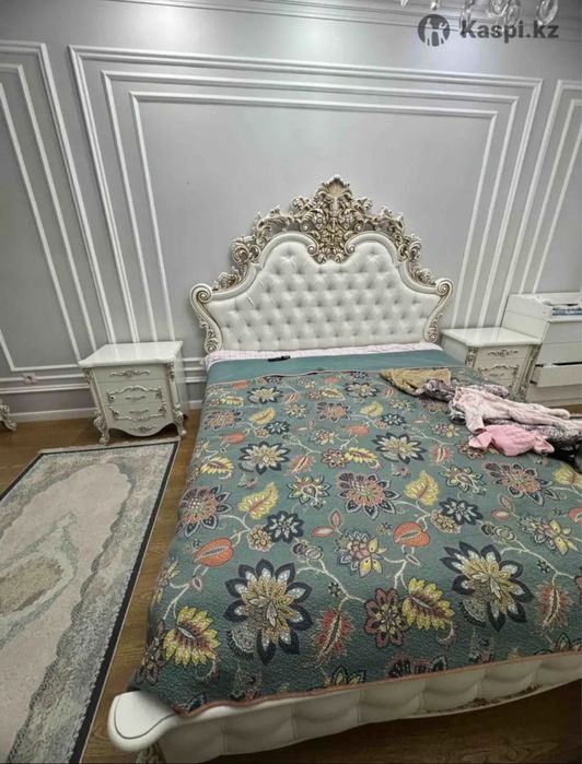 Продам спальный гарнитур