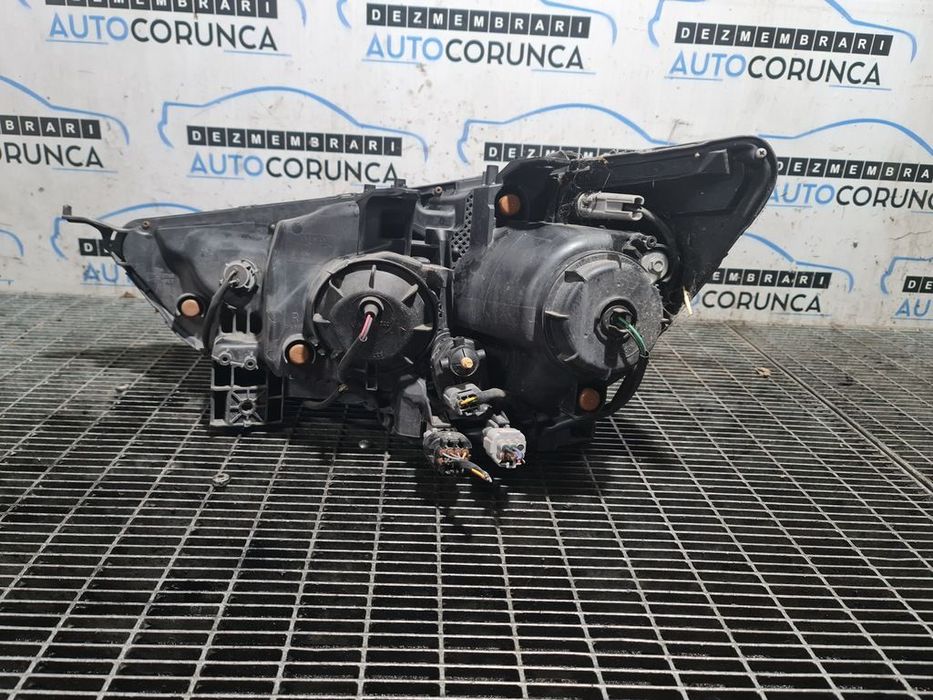 Far Dreapta Mitsubishi ASX Facelift 2012 2012 - 2016 SUV 4 Usi (1338) Cu lupă