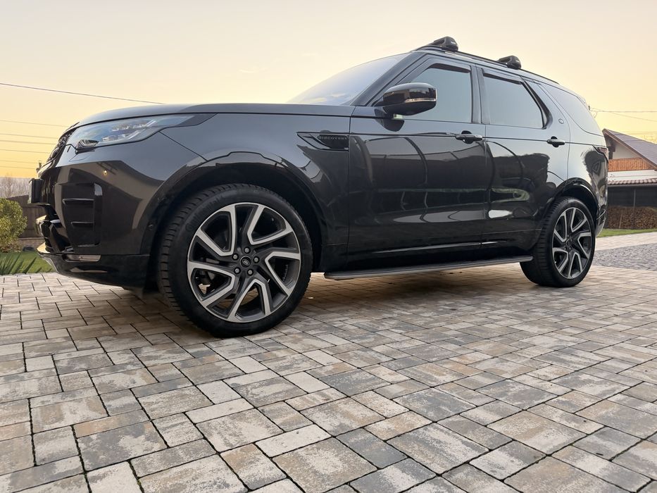 Land Rover Discovery 5 - 124.000 km