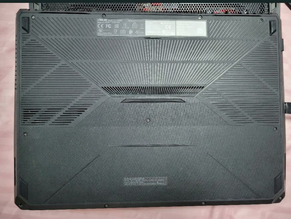 Laptop Gaming Asus TUF FX505DU Ryzen 7