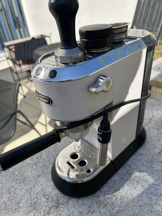 aparat espresor cafea deloghi