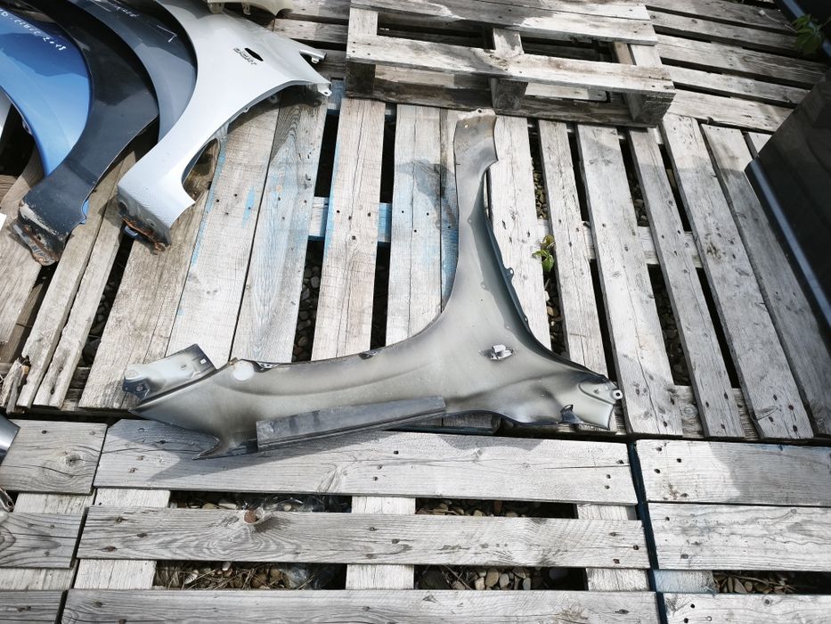 Aripa stângă față Toyota RAV4 fara overfender 2006-2009