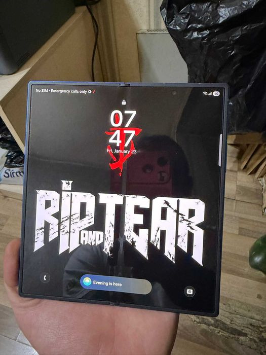 Samsung Z-fold 7 512GB