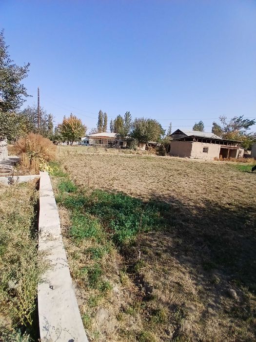 Ер ва Уй сотилади енги Тошкентни ёнида