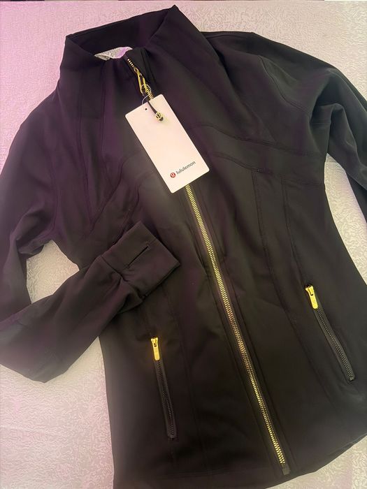 Горнище Lululemon размер 6 US