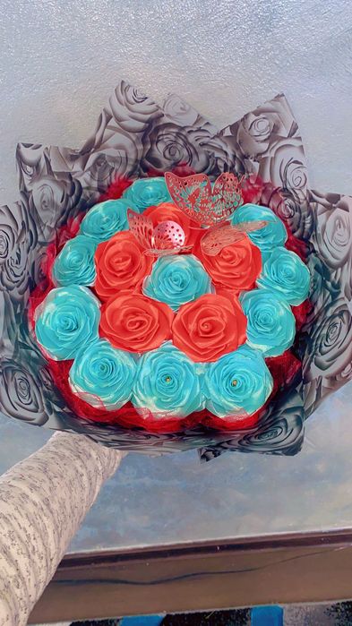 Flori din satin handemade