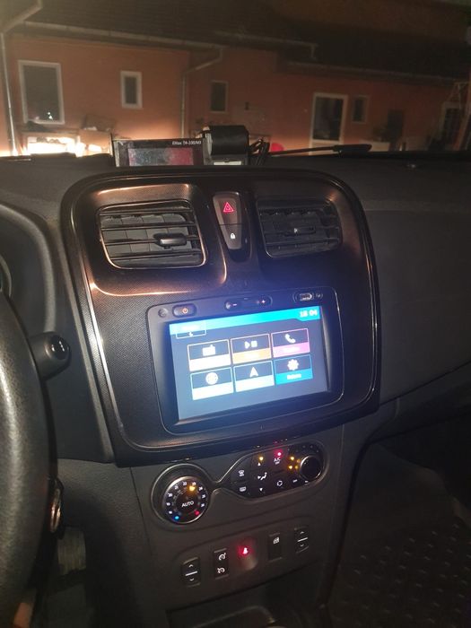 Vand Dacia Logan Prestige cu gaz