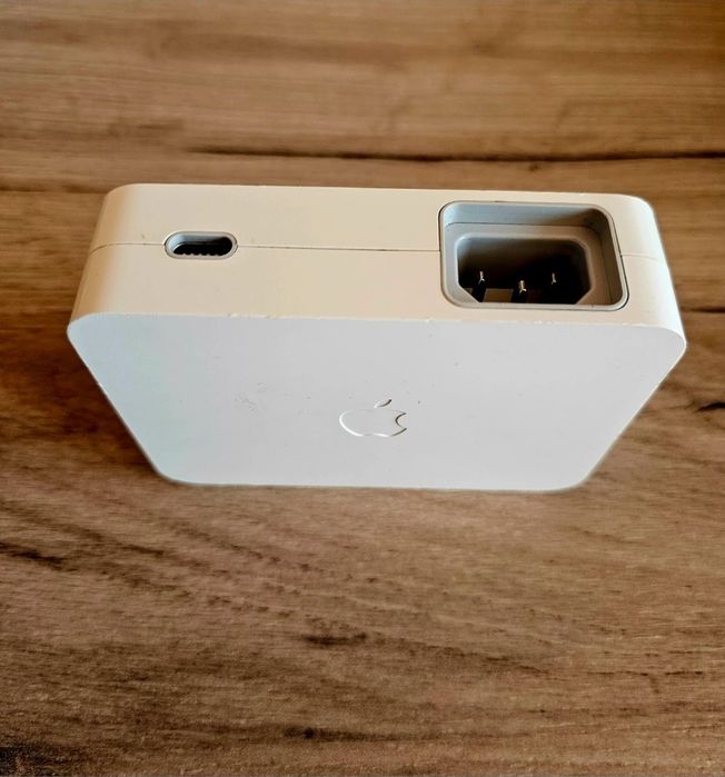 Cinema display 65w power adapter