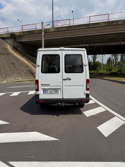 Vând Mercedes Sprinter 211 CDI, an 12/2005, M1 8+1 locuri,ampatament lung