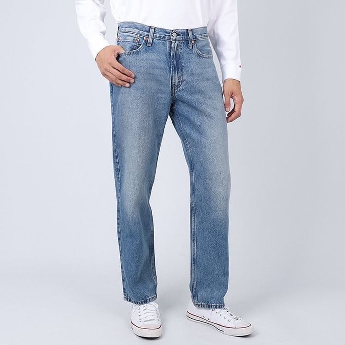 Джинсы Levi's 550 relaxed fit.