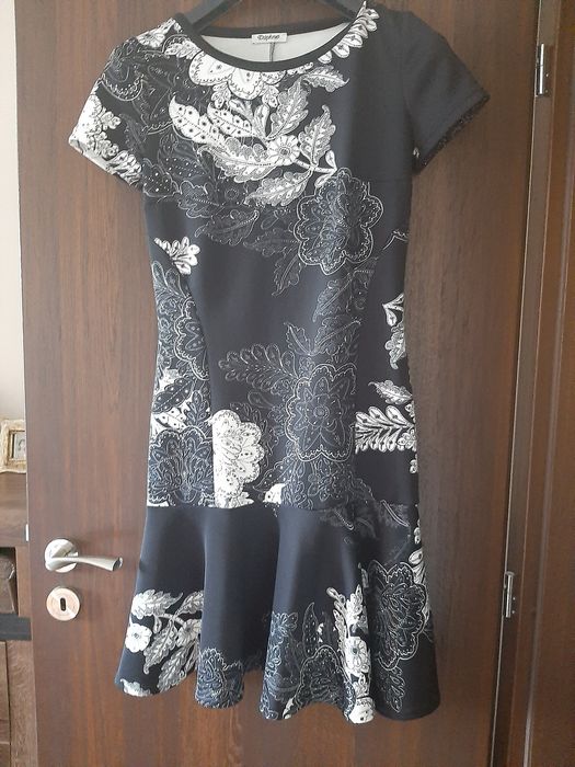 Рокля  нова  с етикети