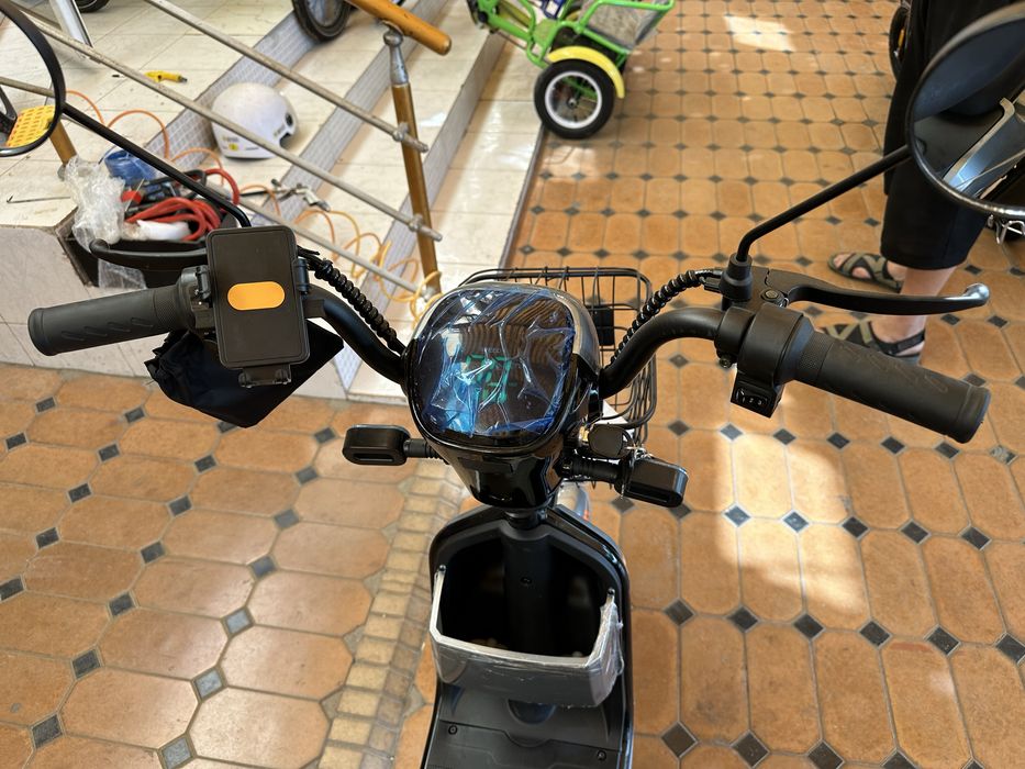 elektro skuter yangi dastafka bor