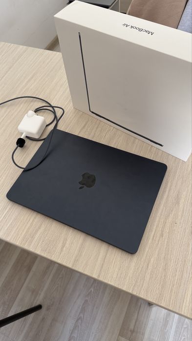 Macbook Air m2. ОЗУ 16г!!!