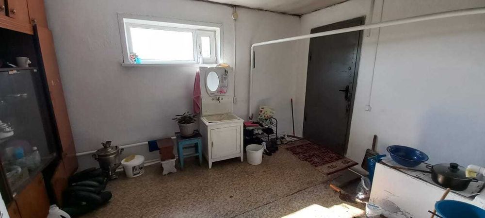 Продам жилой дом с центр отоплением.