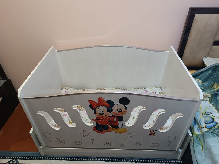 Детская кровать качающаяся