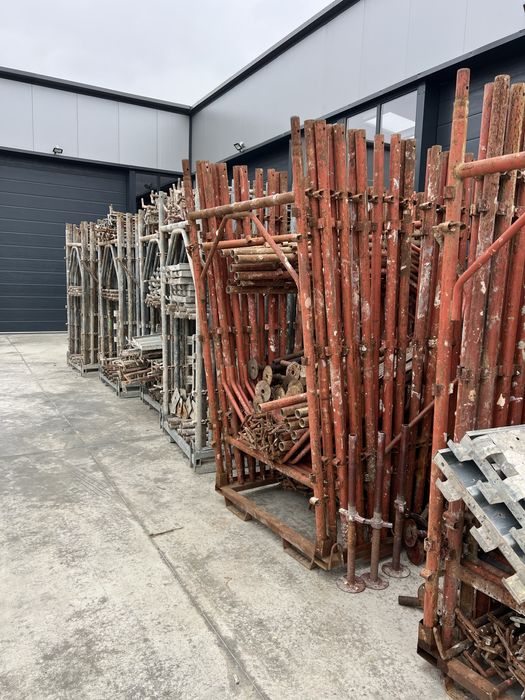 Vand schela metalica