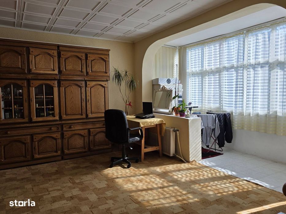 Apartament 3 camere de vânzare – Salonta, strada Mărăști