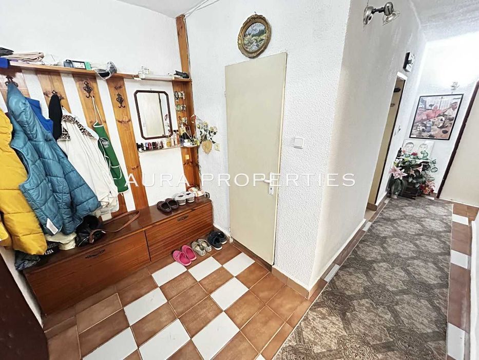 Разград / 3-стаен, до Билла