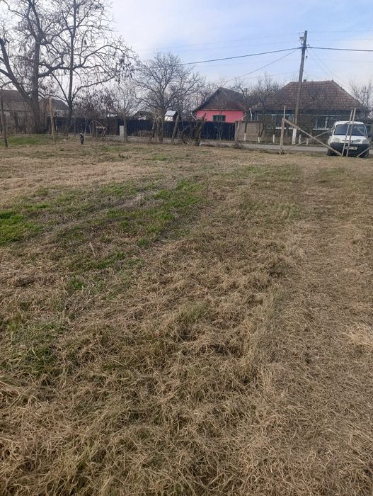 Vând teren la 20 km de Oradea