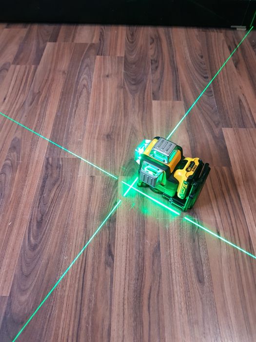 Laser Dewalt DCE 089G 360⁰